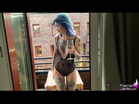 ❤️ Milzīga meitene sūc ar rīklīti un kaislīgi drāž zem klajas debess ❤️❌ Sekss video pie mums ❌❤